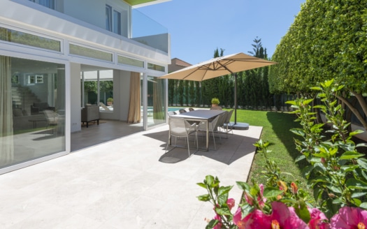 V-4024 Bendinat Renoviertes Haus mit Pool und 4 Schlafzimmern in der exklusiven Gegend von Bendinat