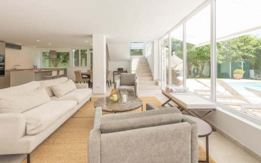 V-4024 Bendinat Renoviertes Haus mit Pool und 4 Schlafzimmern in der exklusiven Gegend von Bendinat