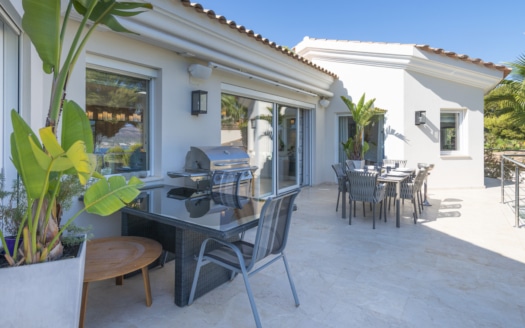 V-4250 Santa Ponsa Moderne Villa mit atemberaubendem Weitblick bis auf die Bucht von Santa Ponsa