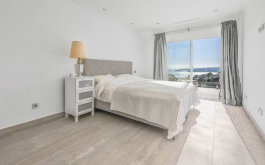 V-1424 Moderne Villa mit fantastischem Panoramablick auf das Meer in Costa den Blanes