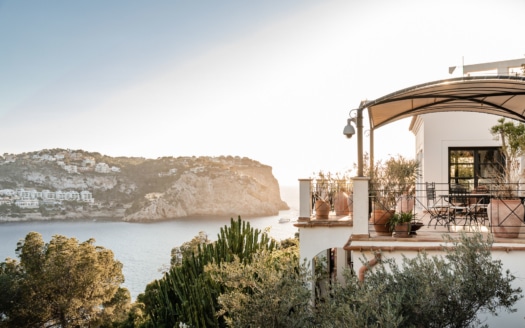 V-4411-96 Villa mit viel Potenzial, Pool, fantastischem Meer- und Hafenblick im Süden von Andratx 17