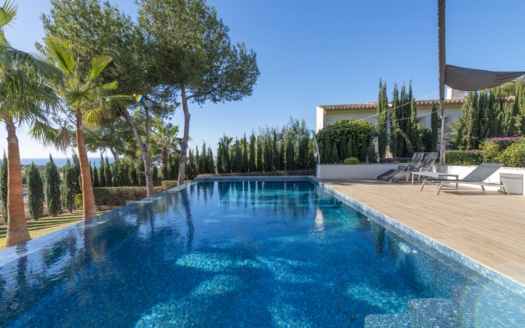 Moderne Luxus-Villa mit beeindruckendem Infinity-Pool und herrlichem Meerblick in Nova Santa Ponça