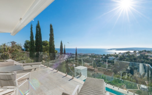 V-1424 Moderne Villa mit fantastischem Panoramablick auf das Meer in Costa den Blanes
