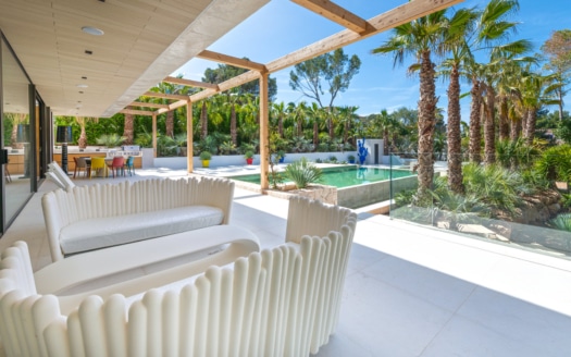 V-4542 Beeindruckende Designer-Villa mit Swimmingpool und viel Potenzial in ruhiger Gegend von Nova Santa Ponça
