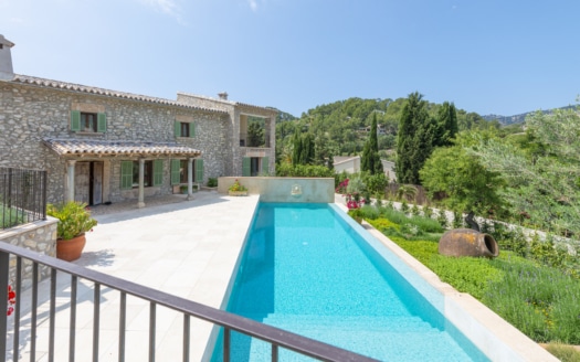 V-4676 ERSTBEZUG!!! Einzigartige moderne Villa im Finca Stil mit Pool und viel Privatsphäre in Es Capdella