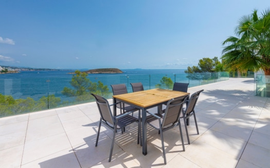 V-3430 Luxuriöse Villa in erster Meereslinie von Cala Vinyas mit Blick auf Sa Porrassa 23