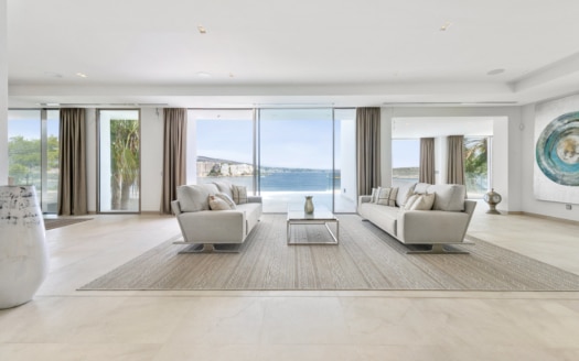 V-3430 Luxuriöse Villa in erster Meereslinie von Cala Vinyas mit Blick auf Sa Porrassa 31