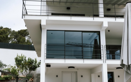 V-4715 Villa in Costa den Blanes mit elegantem, klaren Design und fantastischem Meerblick 2