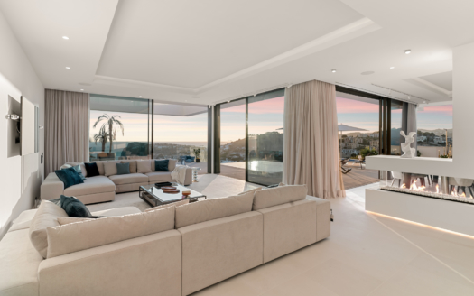 ERSTBEZUG! Neubau hoch über Cala Llamp - Atemberaubende moderne Villa mit fantastischem Meerblick (17)