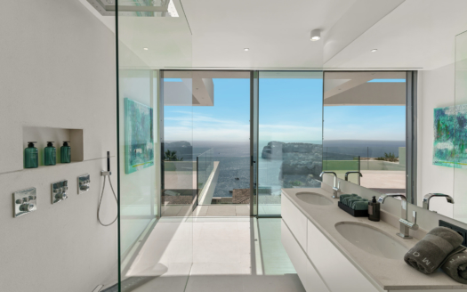 ERSTBEZUG! Neubau hoch über Cala Llamp - Atemberaubende moderne Villa mit fantastischem Meerblick (4)