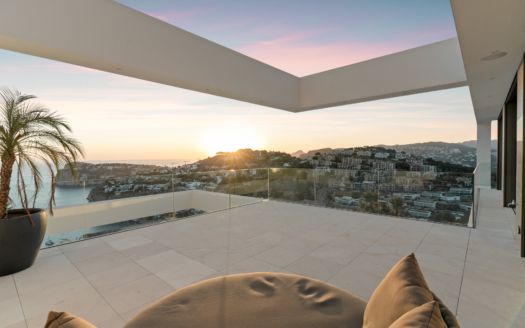 ERSTBEZUG! Neubau hoch über Cala Llamp - Atemberaubende moderne Villa mit fantastischem Meerblick (21)