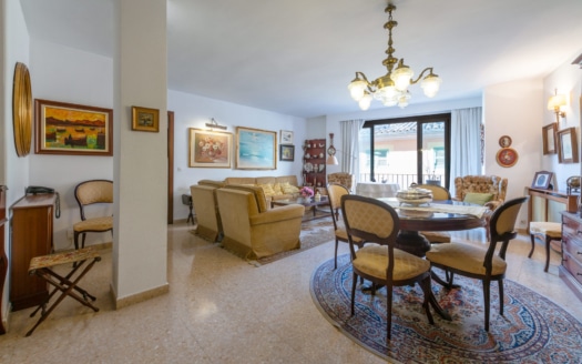 5013 INVESTITION! Apartment in Palma Altstadt mit viel Potenzial um es zu einem wahren Juwel zu gestalten 12