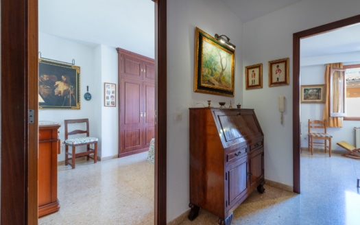 5013 INVESTITION! Apartment in Palma Altstadt mit viel Potenzial um es zu einem wahren Juwel zu gestalten 10