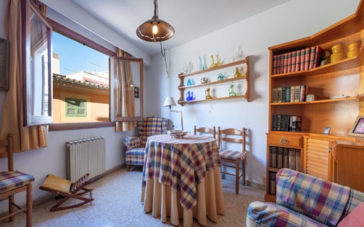 5013 INVESTITION! Apartment in Palma Altstadt mit viel Potenzial um es zu einem wahren Juwel zu gestalten 1