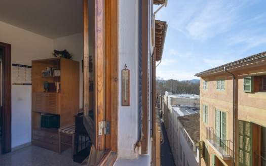 5013 INVESTITION! Apartment in Palma Altstadt mit viel Potenzial um es zu einem wahren Juwel zu gestalten 3
