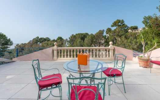 5014 INVESTITION! Mediterrane Villa in Costa d'en Blanes mit grosser Poolterrasse viel Potenzial 18
