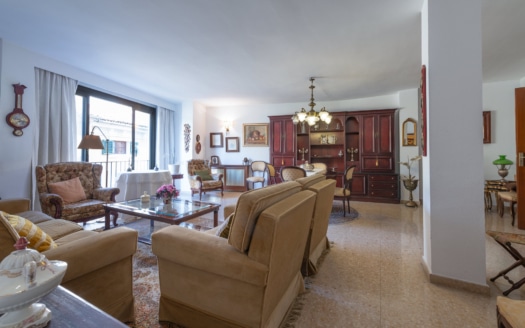 5013 INVESTITION! Apartment in Palma Altstadt mit viel Potenzial um es zu einem wahren Juwel zu gestalten 11