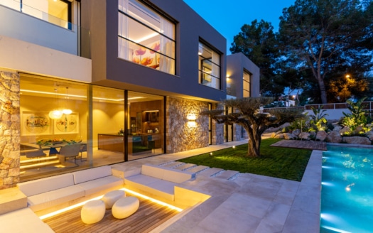 5036 Luxuriöse Designer Villa in Santa Ponsa mit herrlichem Garten, Pool und nah zum Strand 10