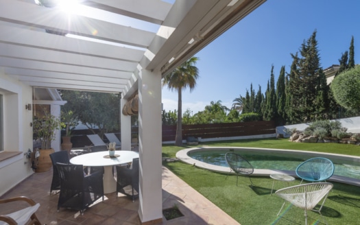 5019 Traumhaft mediterrane Villa in Nova Santa Ponsa mit großem Garten, Pool & Gäste-Apartment 19