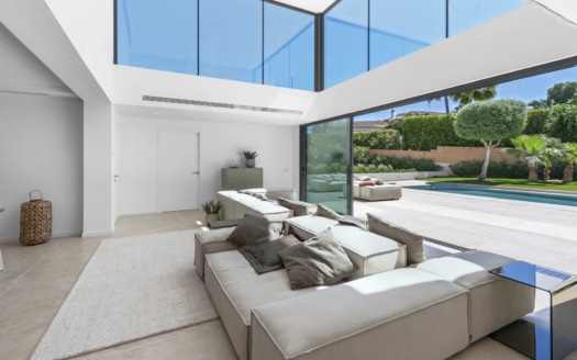 V-4135 NEUBAU! Ruhig gelegene Traum-Villa in Nova Santa Ponça mit Pool, Garten und Privatsphäre 25