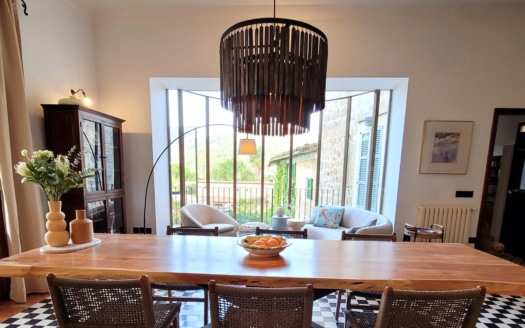 4877 Impressive historic villa in Sóller with tourist license,  large garden and