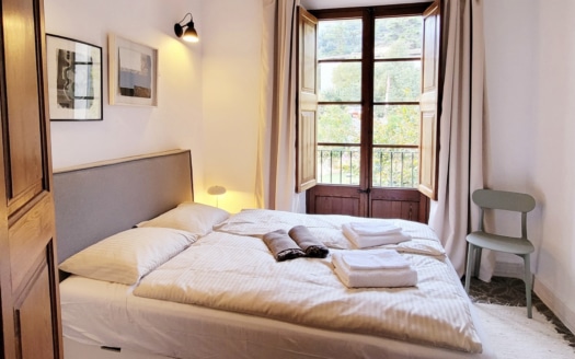 4877 Impressive historic villa in Sóller with tourist license,  large garden and