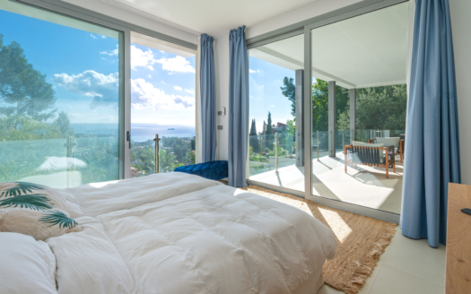 4498-Moderne Villa mit Infinitypool und Meerblick bis auf die Bucht von Palma in ruhiger Lage von Genova23