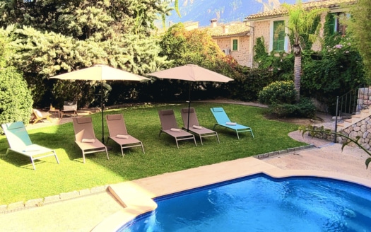 4877 Impressive historic villa in Sóller with tourist license,  large garden and