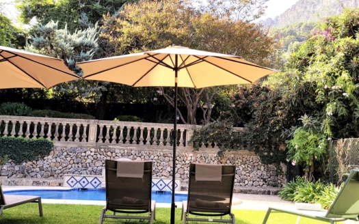 4877 Impressive historic villa in Sóller with tourist license,  large garden and