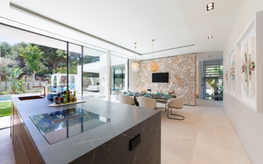 5036 Luxuriöse Designer Villa in Santa Ponsa mit herrlichem Garten, Pool und nah zum Strand 16