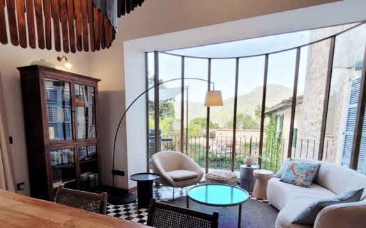 4877 Impressive historic villa in Sóller with tourist license,  large garden and