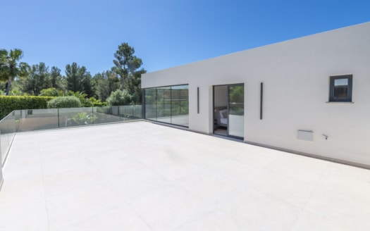 V-4135 NEUBAU! Ruhig gelegene Traum-Villa in Nova Santa Ponça mit Pool, Garten und Privatsphäre 14