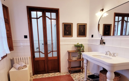 4877 Impressive historic villa in Sóller with tourist license,  large garden and