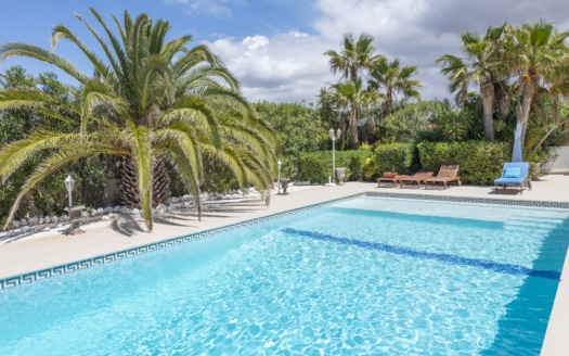 5059 Außergewöhnliche Villa in Badia Blava mit großer Pool Terrasse und eleganter Ausstattung 16