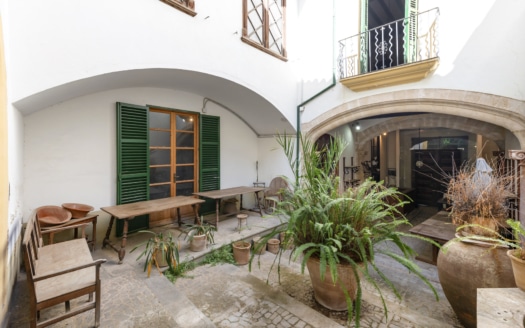 IP-4747 INVESTMENT! Historisches Herrenhaus im Zentrum von Soller mit viel Geschichte und Potenzial 7