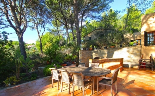 V-1539 Mediterrane Villa auf großem Grundstück mit Pool und Golfblick in Top Lage in Son Vida