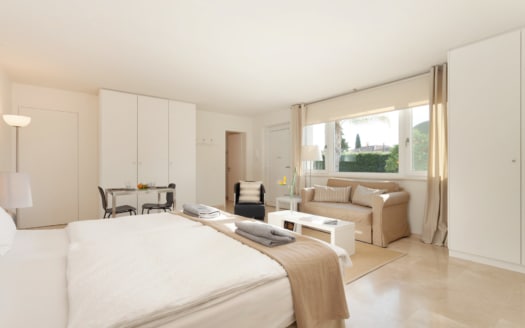 5109 Elegante Villa nahe Son Vida, toller Garten, mehrere Terrassen und Gästehaus mit ETV-Lizenz