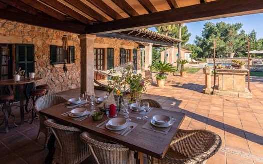 F-3954 Mediterrane Finca bei Ses Salines mit großem Pool und viel Charme
