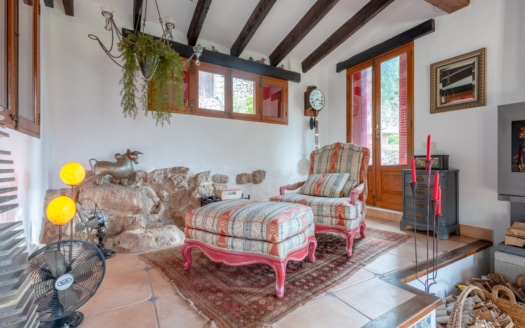 D-4819 Bunyola: Stadthaus mit Pool, Garten & Panoramablick – Ihr Tor zur Tramuntana