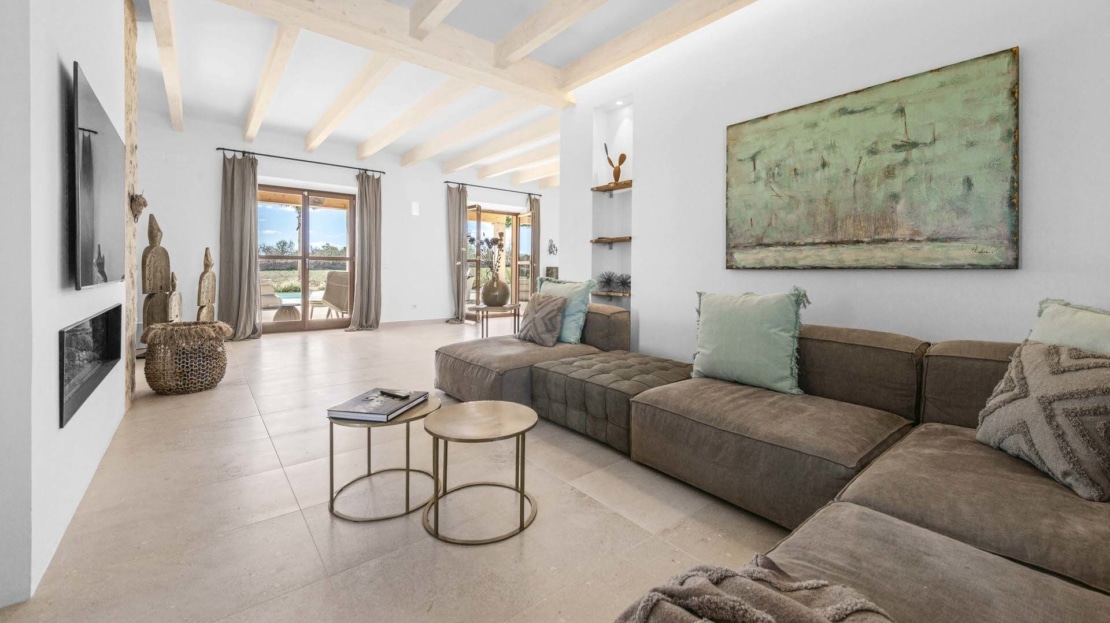 F-4860 Fantastic natural stone finca in Ses Salines with absolute privacy, large pool and panoramic views9