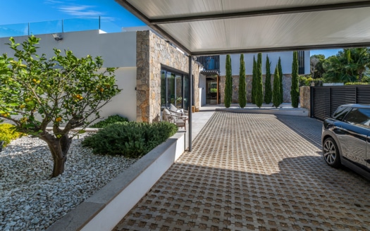 5023 Spektakuläre, moderne Designer Villa in Nova Santa Ponsa direkt am Golfplatz