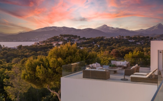 V-4495 Anspruchsvolle Luxus-Villa in Santa Ponsa mit Pool, Tennisplatz und fantastischem Meerblick