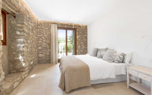 V-4676 ERSTBEZUG!!! Einzigartige moderne Villa im Finca Stil mit Pool und viel Privatsphäre in Es Capdella
