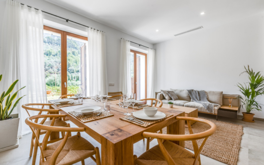D-4781 Luxuriöses Reihenhaus in Fornalutx, in Ruhelage, mit Blick auf das Tramuntana Gebirge