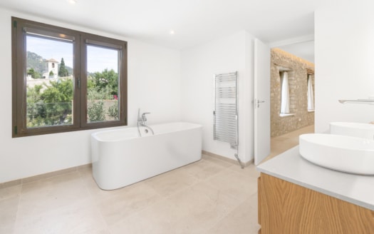 V-4676 ERSTBEZUG!!! Einzigartige moderne Villa im Finca Stil mit Pool und viel Privatsphäre in Es Capdella