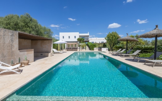5012 Moderne Finca in Ses Salines mit lukrativer Ferienvermietungslizenz und hoher Rendite