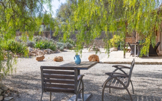 F-4545 Finca in Porreres mit Ferienvermietungslizenz, Privatsphäre UND eigenem Weinberg