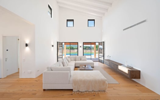 5429  - Villa in Santa Maria13