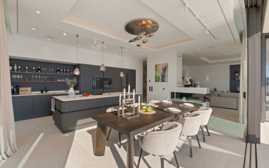 2752 - Villa in Camp de Mar 30