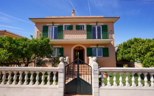 5438  - Villa in Cala Millor 5